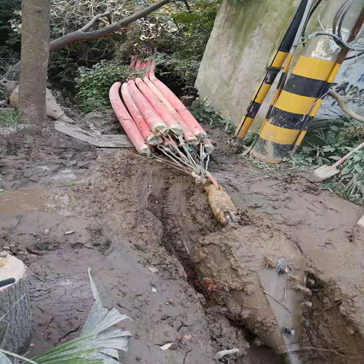 西塞山拖拉管